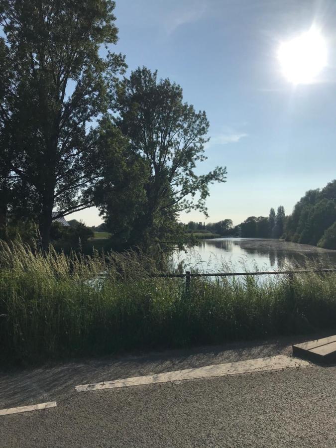 Leuk Vakantiewoning Dijk Woning Met 3 Slaapkamers Dicht Bij De Belgische Grensen Westdorpe Экстерьер фото